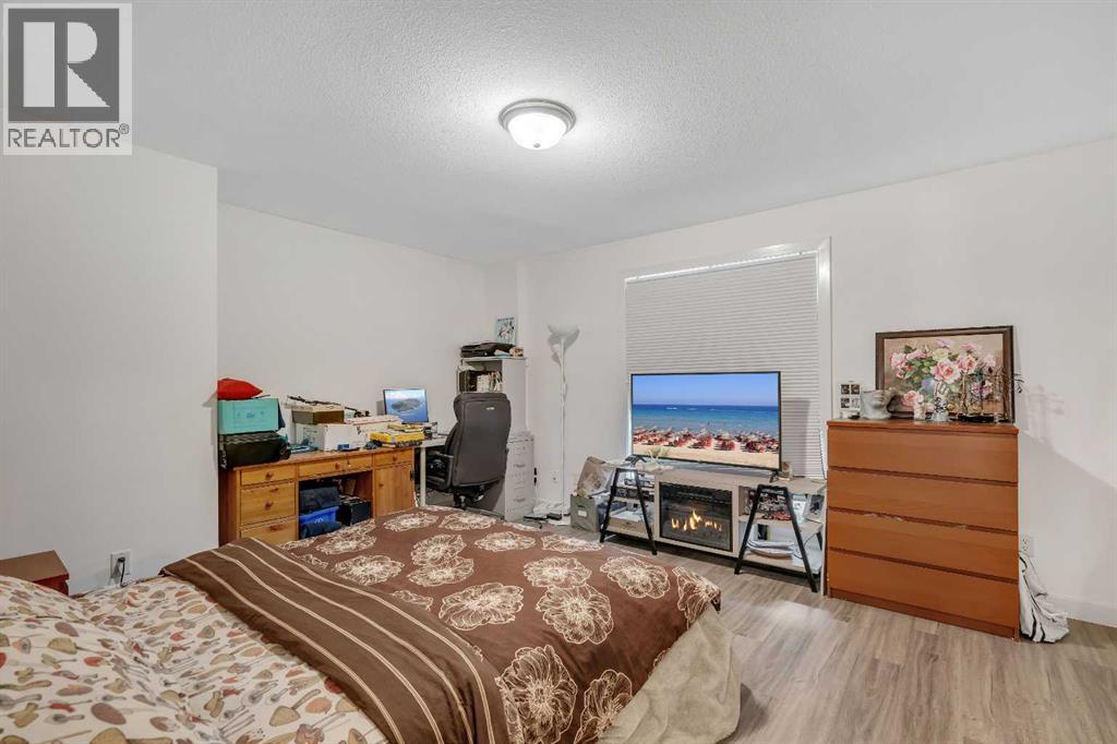 Single Family House for Sale in    Avenue SW Bankview Calgary 