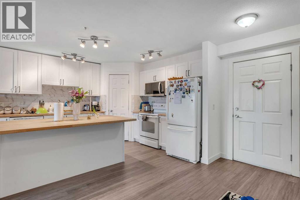 Single Family House for Sale in    Avenue SW Bankview Calgary 