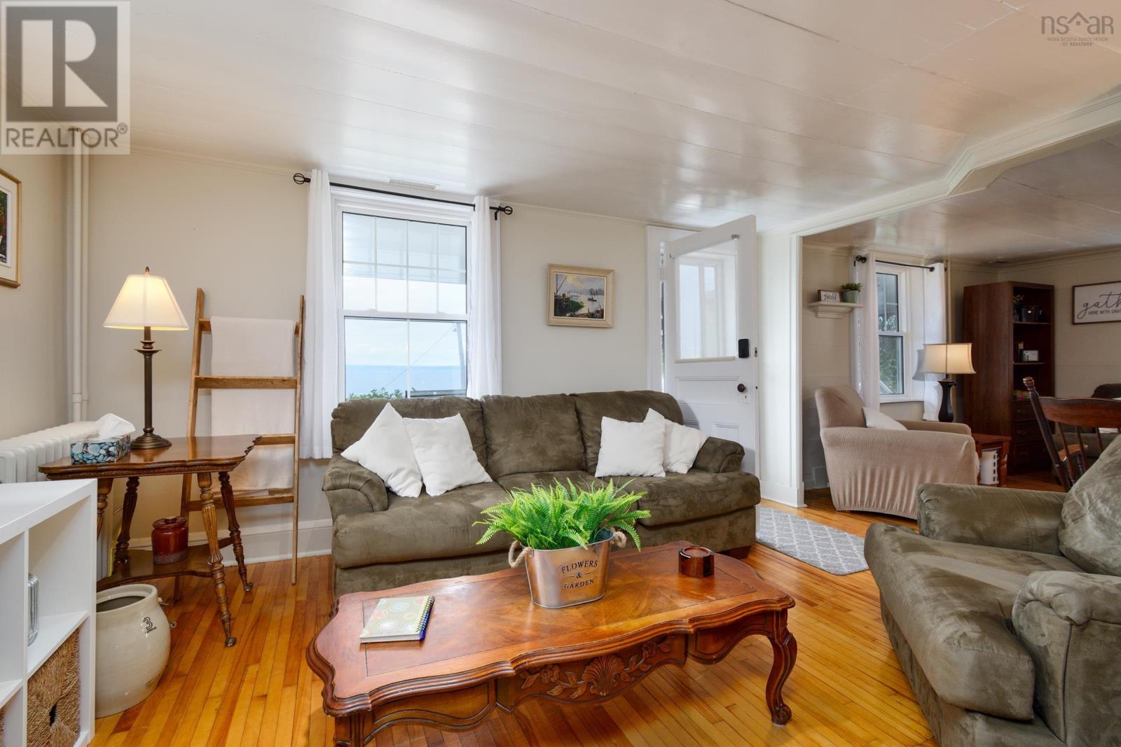 Property 21 of 48 of 15398 Highway 4