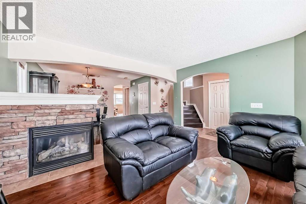 Single Family House for Sale in  Taralea Manor NE Taradale Calgary 