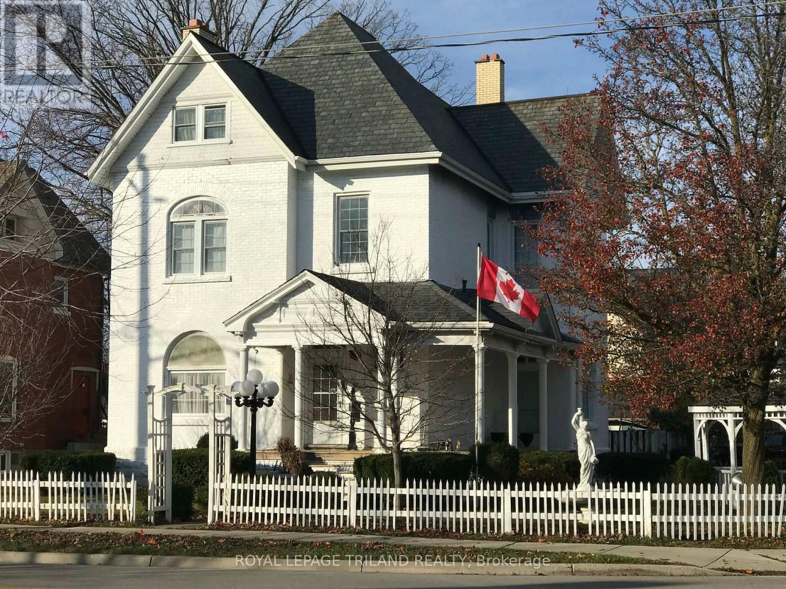 81 WELLINGTON STREET