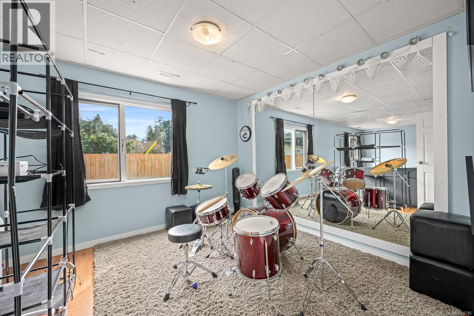 150 Barlow Rd - 36