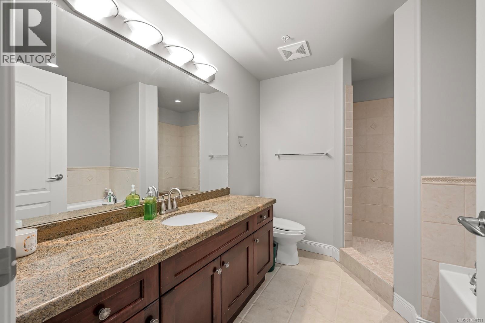 #134 3666 ROYAL VISTA WAY - 28