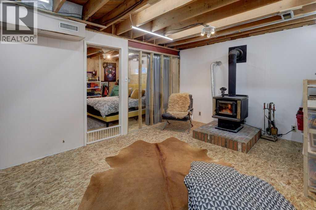 Single Family House Bungalow for Sale in  Varsity Drive NW Varsity Calgary 