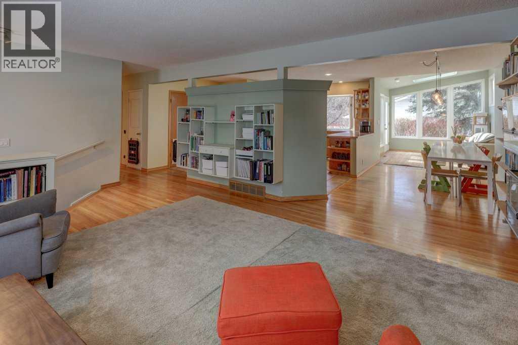 Single Family House Bungalow for Sale in  Varsity Drive NW Varsity Calgary 