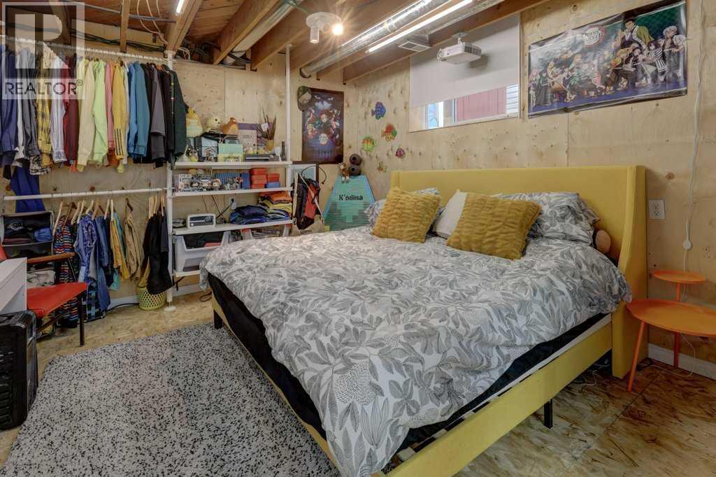 Single Family House Bungalow for Sale in  Varsity Drive NW Varsity Calgary 