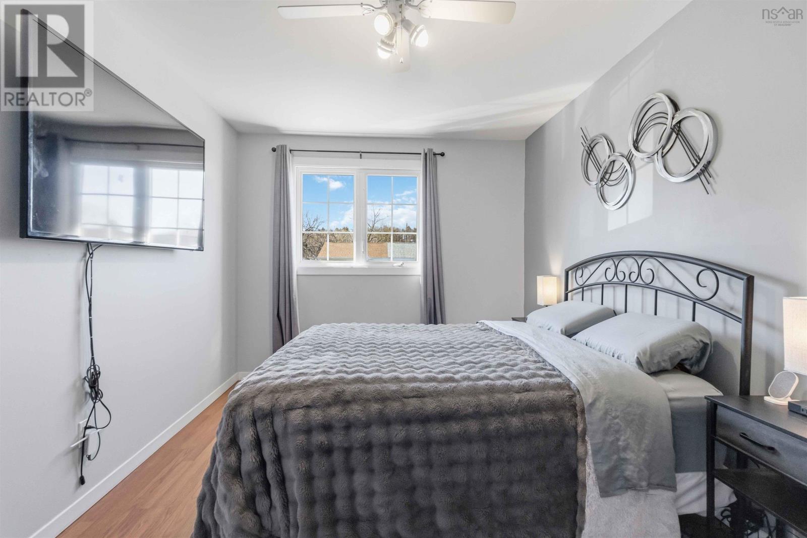 Property 32 of 46 of 14 Matador Court