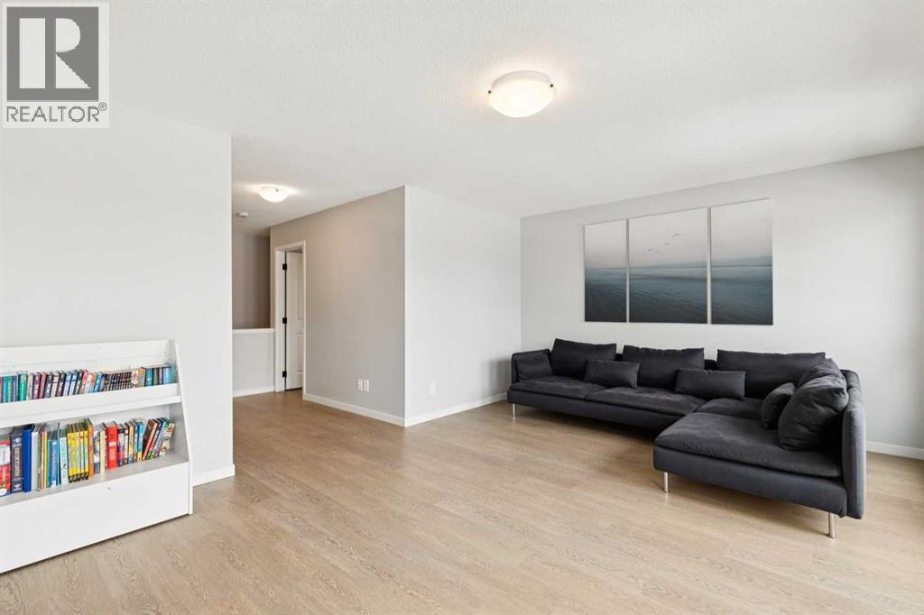 Single Family House for Sale in   Avenue SW West Springs Calgary 