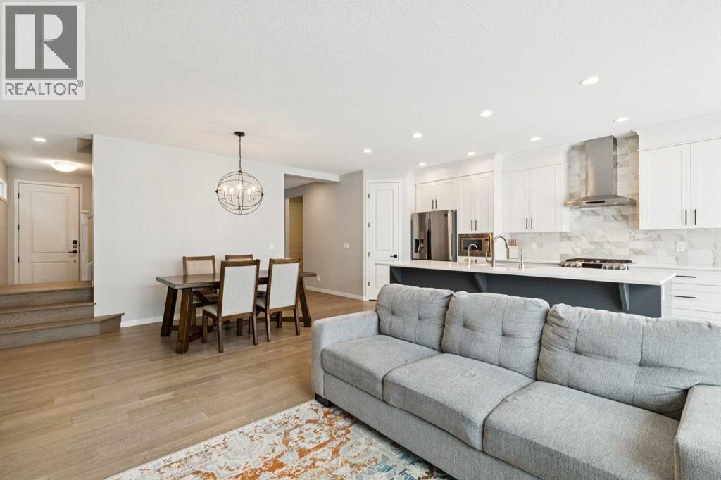 Single Family House for Sale in   Avenue SW West Springs Calgary 