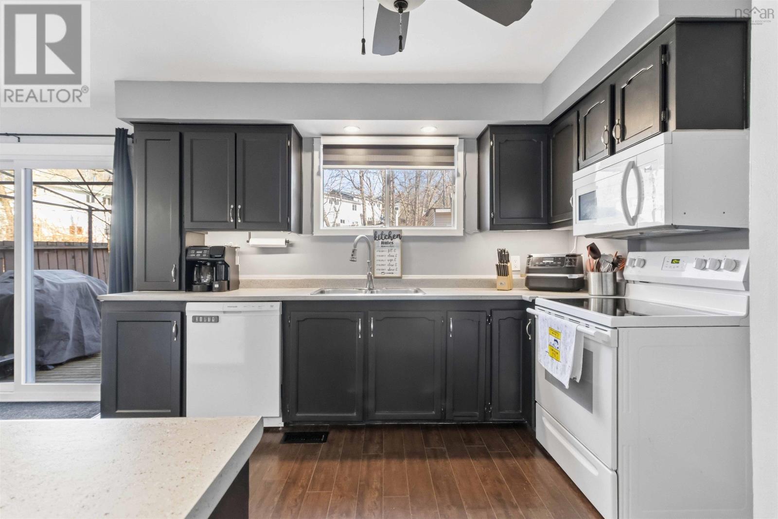 Property 20 of 46 of 14 Matador Court