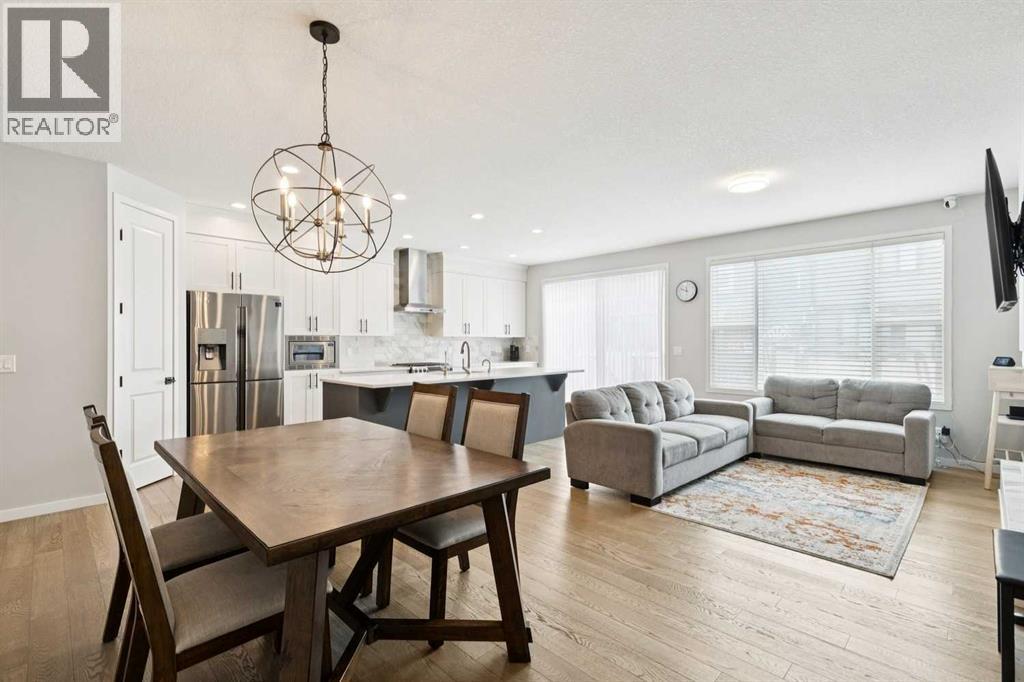 Single Family House for Sale in   Avenue SW West Springs Calgary 