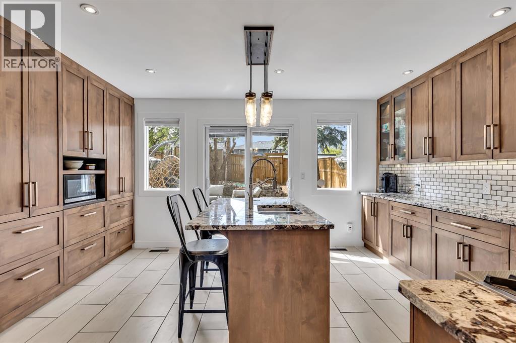 Single Family House for Sale in   Avenue SW Richmond Calgary 