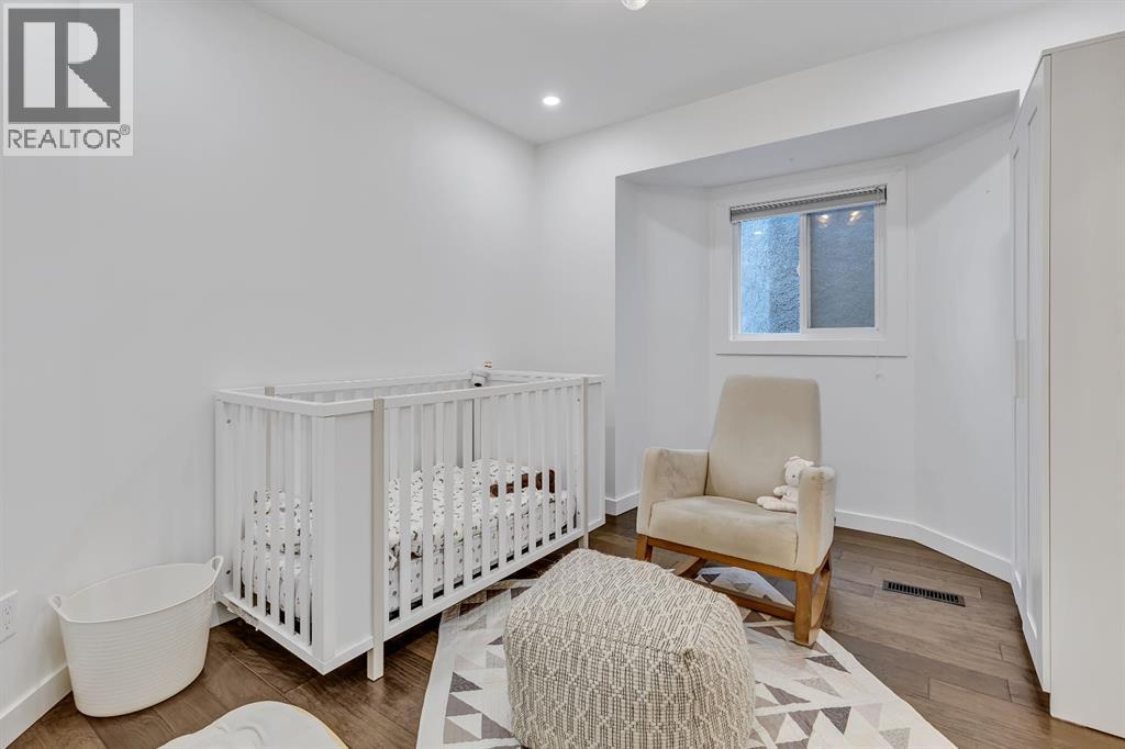 Single Family House for Sale in   Avenue SW Richmond Calgary 