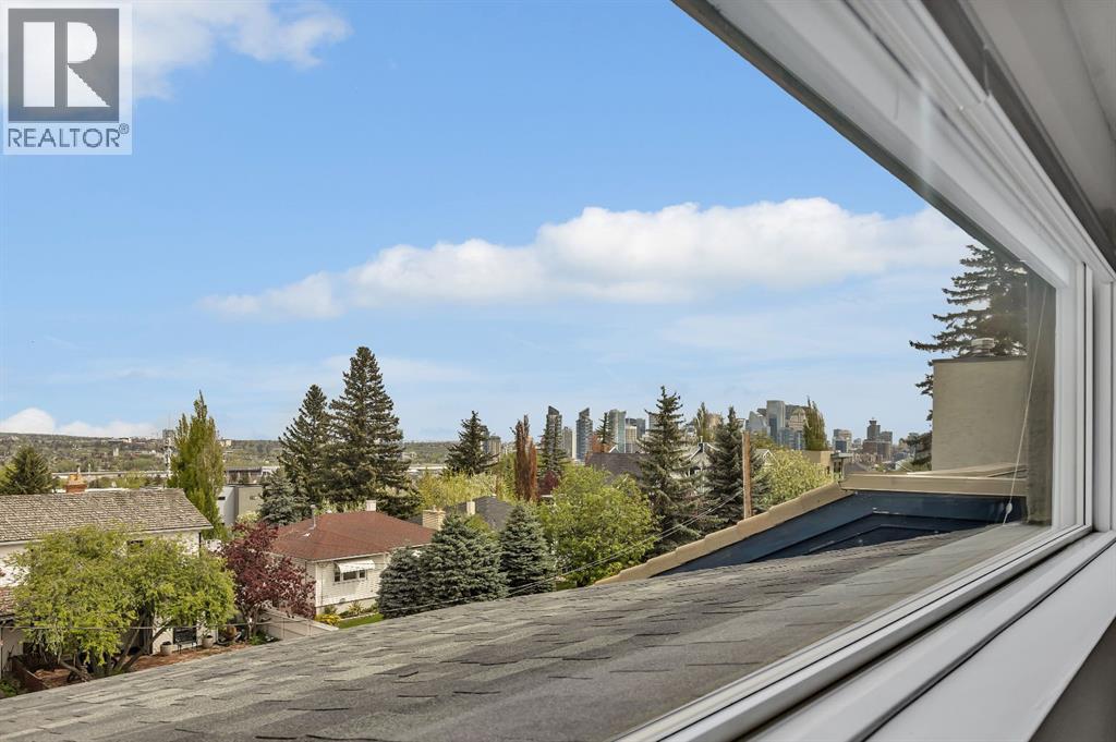 Single Family House for Sale in   Avenue SW Richmond Calgary 