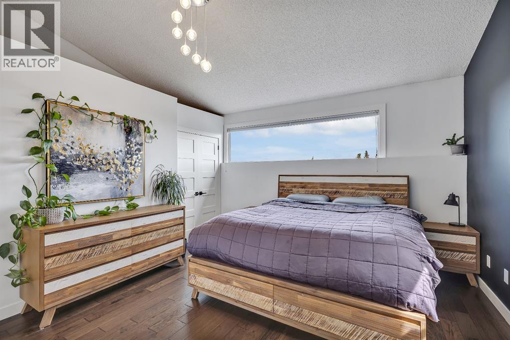 Single Family House for Sale in   Avenue SW Richmond Calgary 