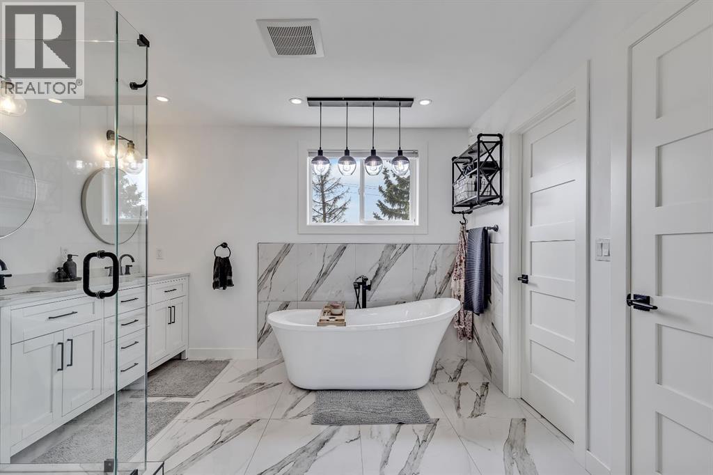 Single Family House for Sale in   Avenue SW Richmond Calgary 