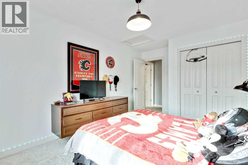 Single Family House for Sale in  Cranarch Grove SE Cranston Calgary 