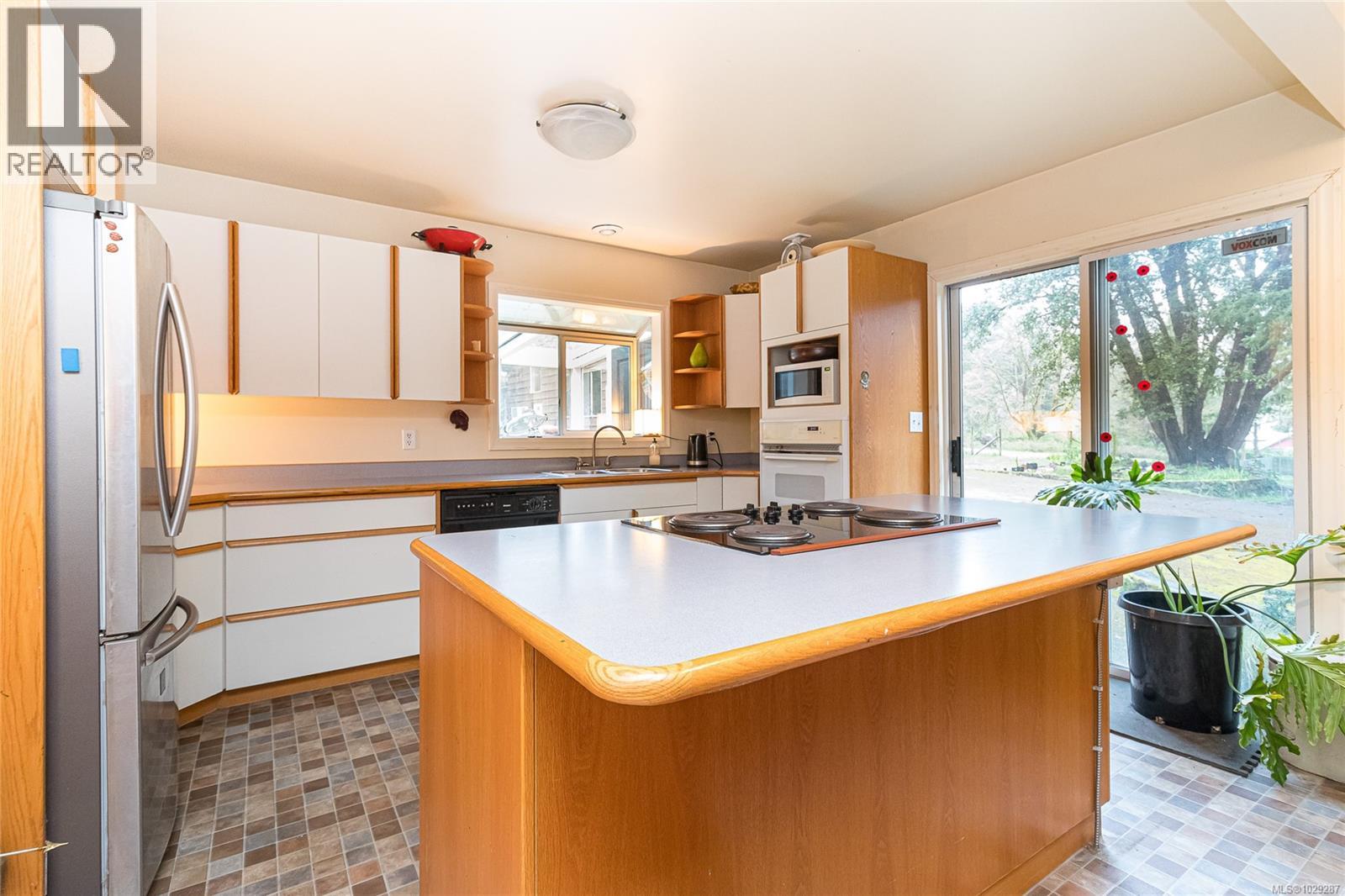 8050 RAE-LEIGH PL - 11