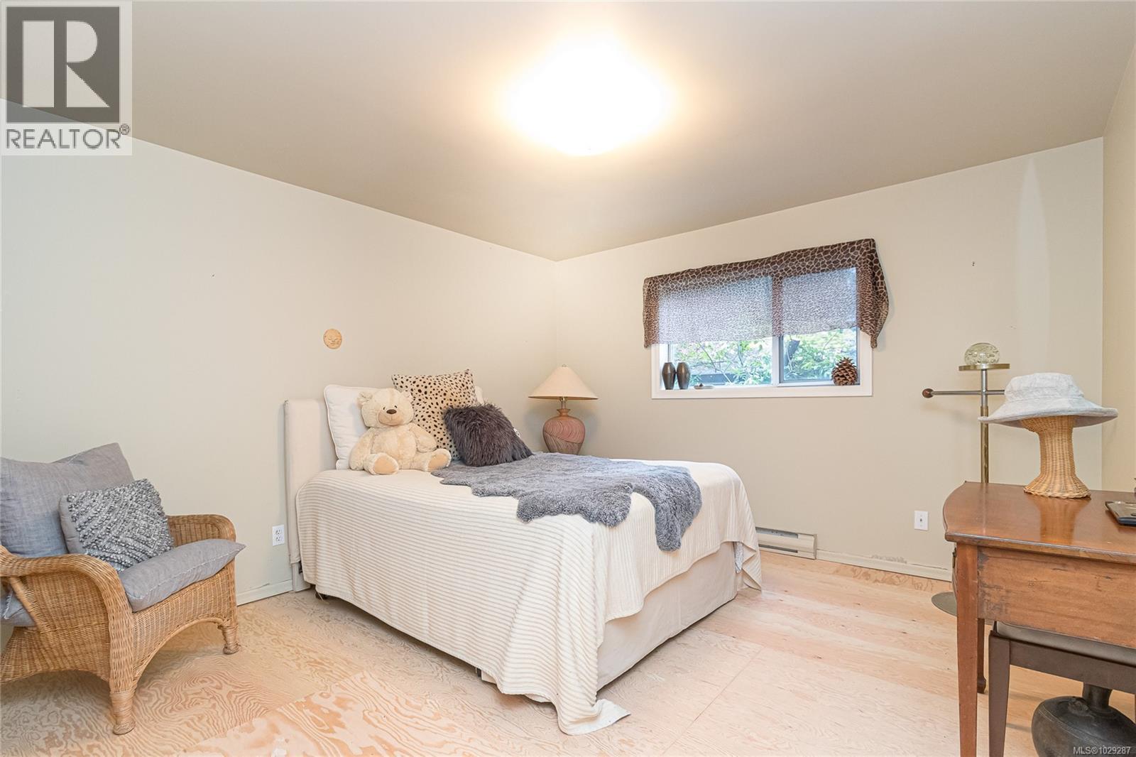 8050 RAE-LEIGH PL - 19