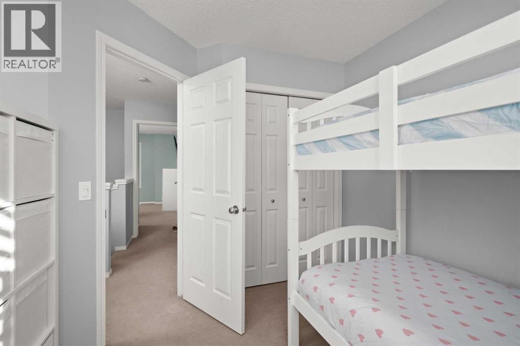 Single Family House for Sale in  Eversyde Heath SW Evergreen Calgary 