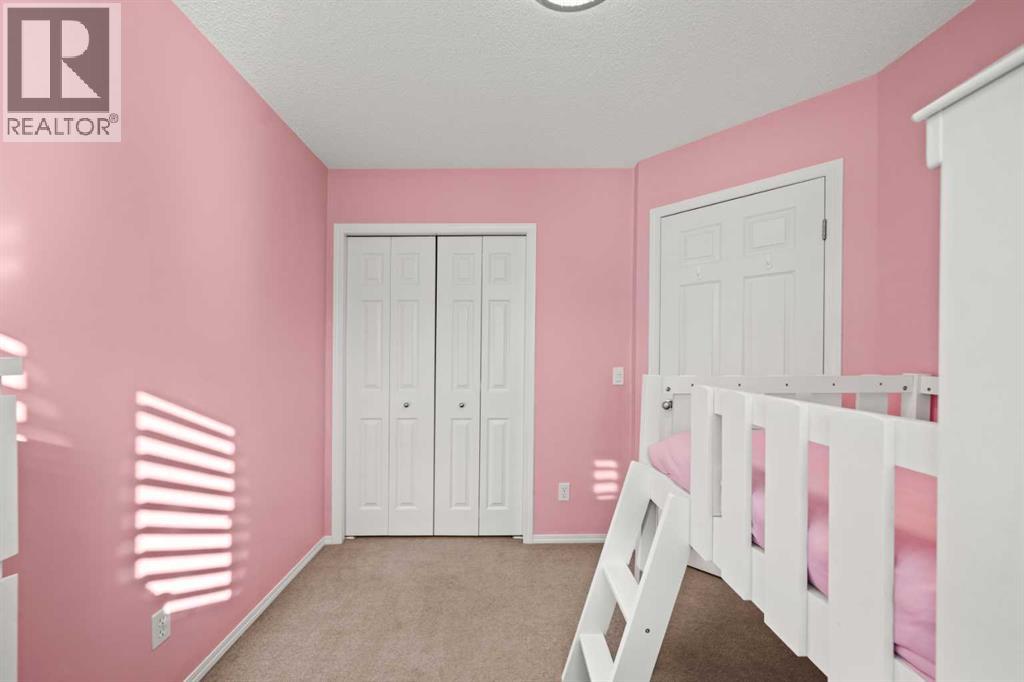 Single Family House for Sale in  Eversyde Heath SW Evergreen Calgary 