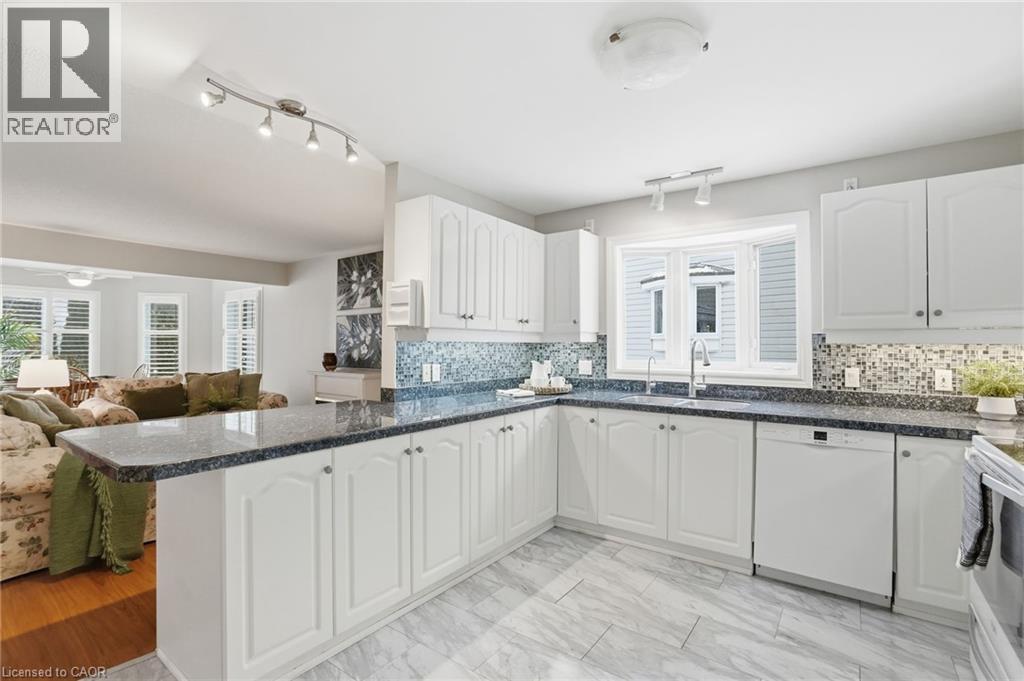 148 GLENARIFF Drive - 14
