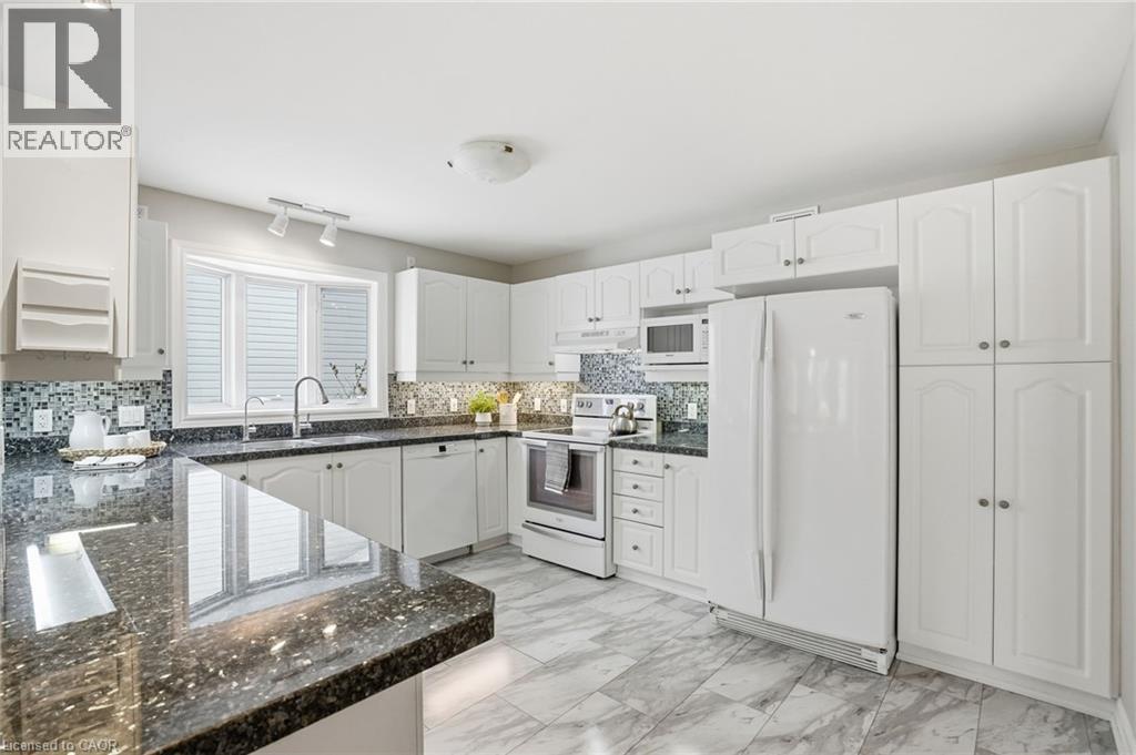 148 GLENARIFF Drive - 11