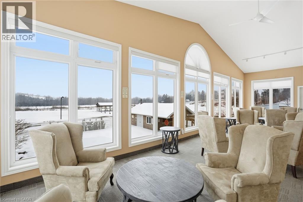 148 GLENARIFF Drive - 43