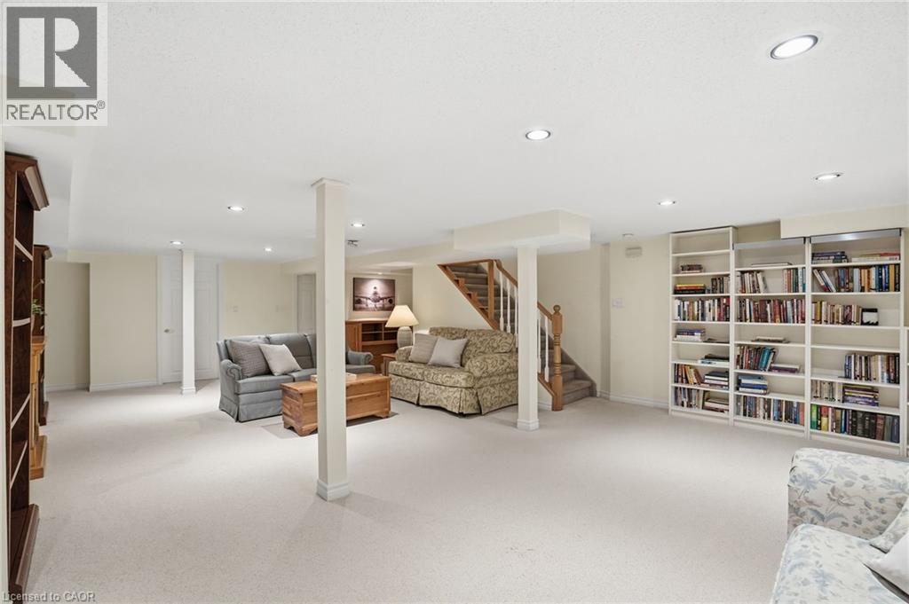 148 GLENARIFF Drive - 29