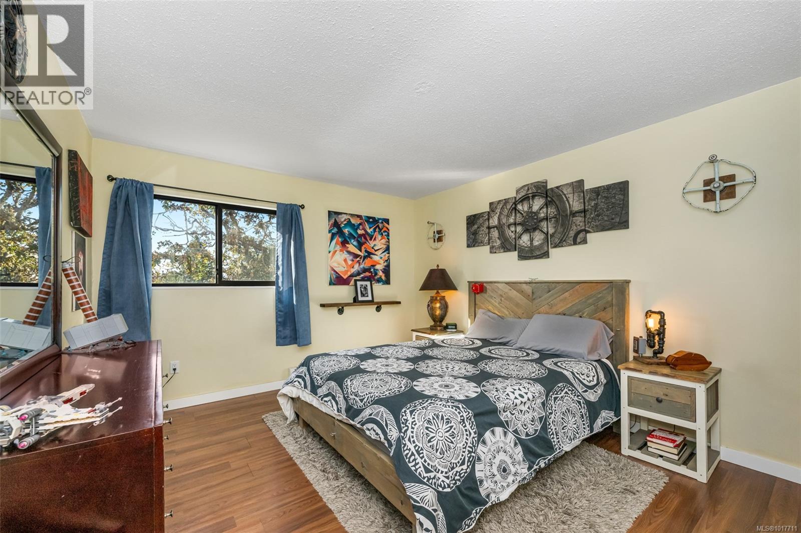 #205 1000 ESQUIMALT RD - 15