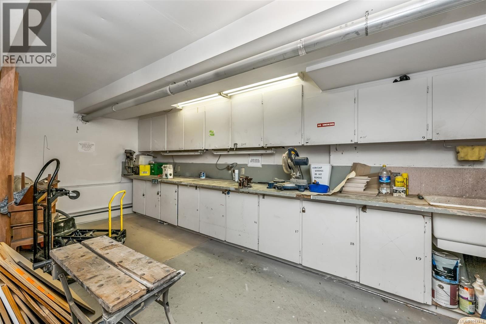 #205 1000 ESQUIMALT RD - 26