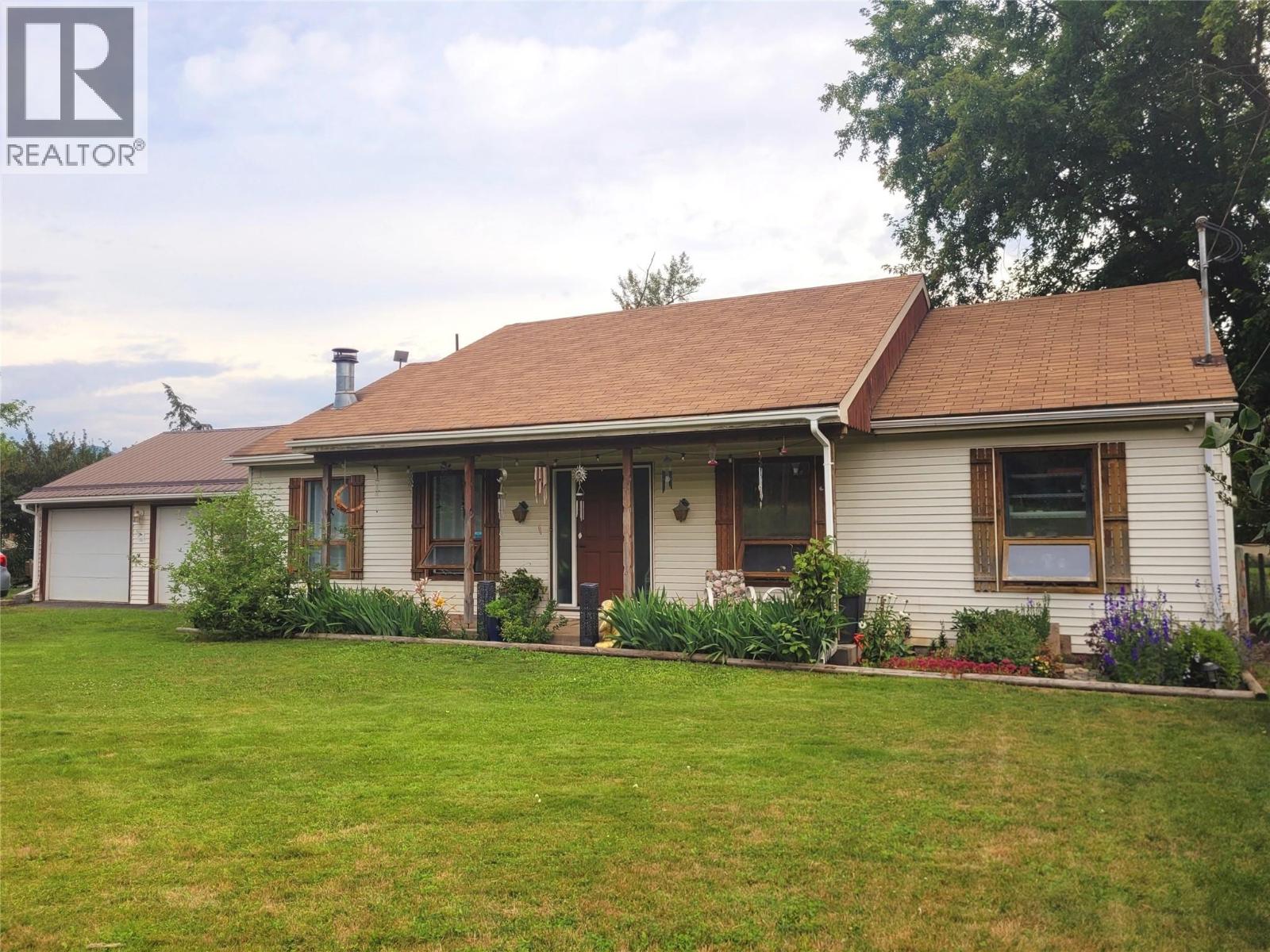  177 24 Highway, Little Fort