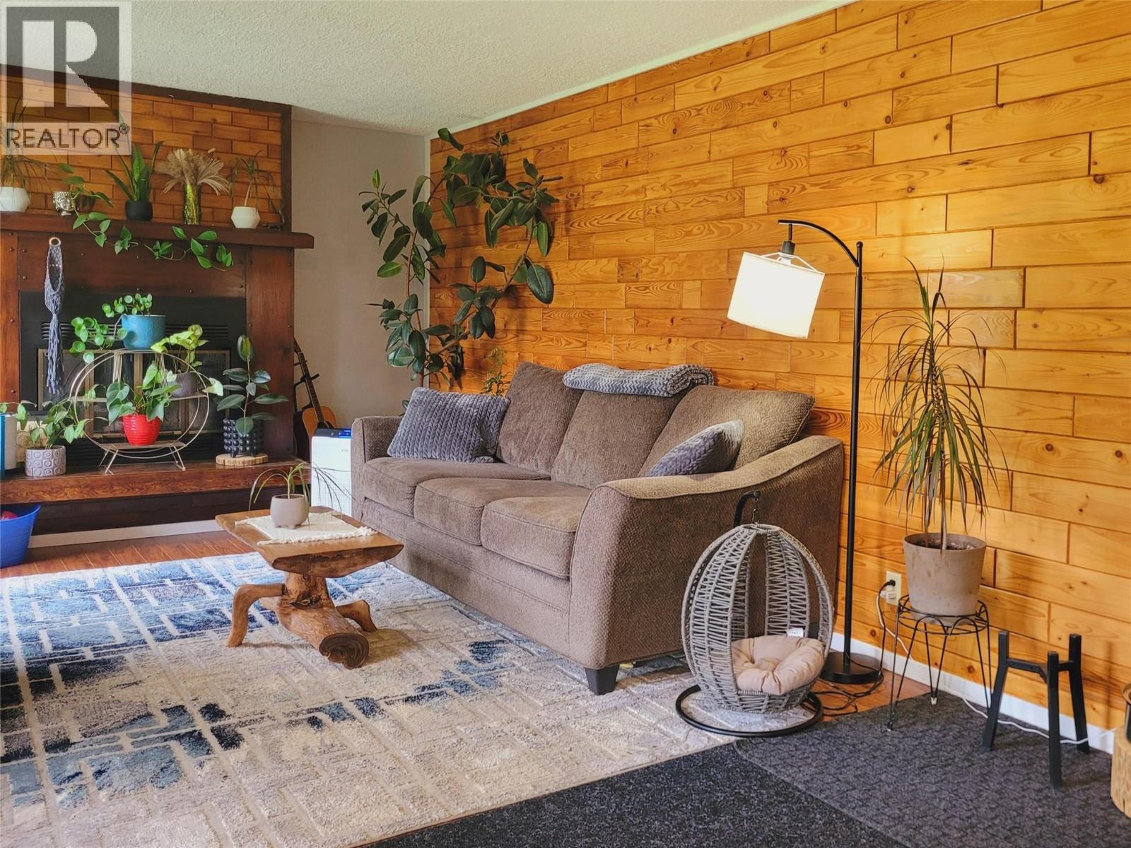  177 24 Highway, Little Fort