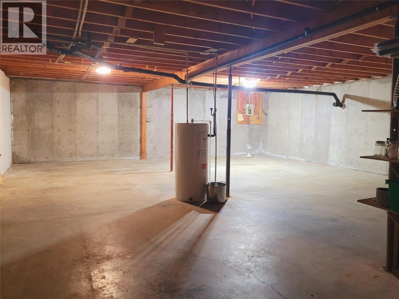  177 24 Highway, Little Fort