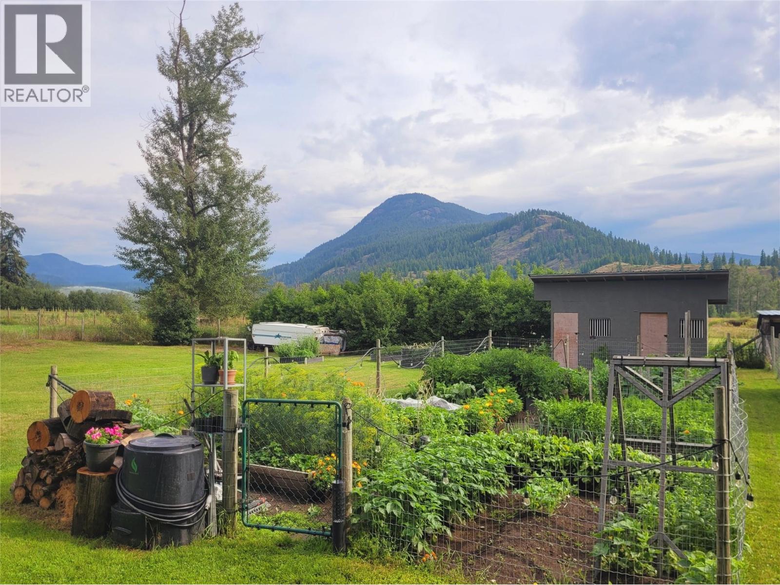  177 24 Highway, Little Fort