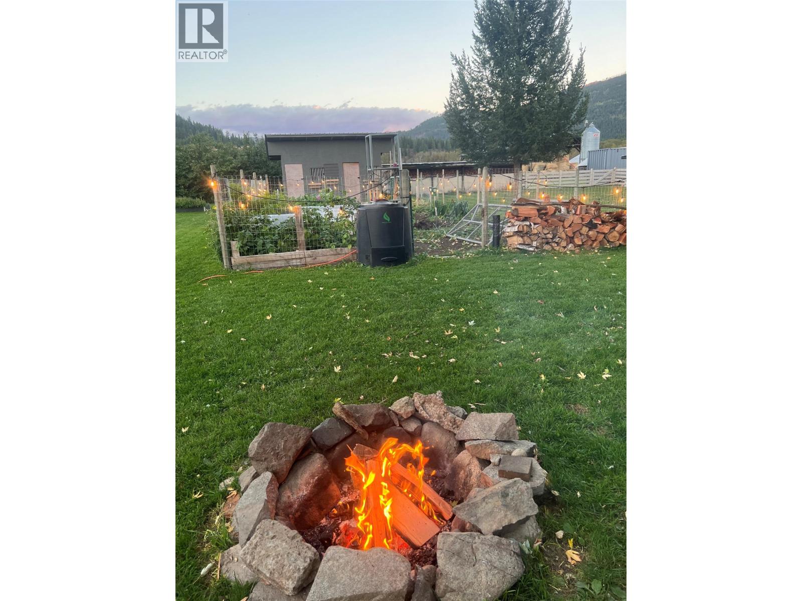  177 24 Highway, Little Fort