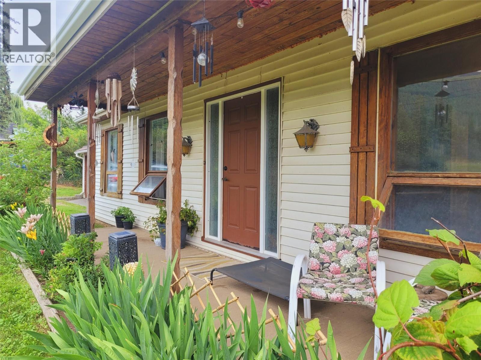  177 24 Highway, Little Fort