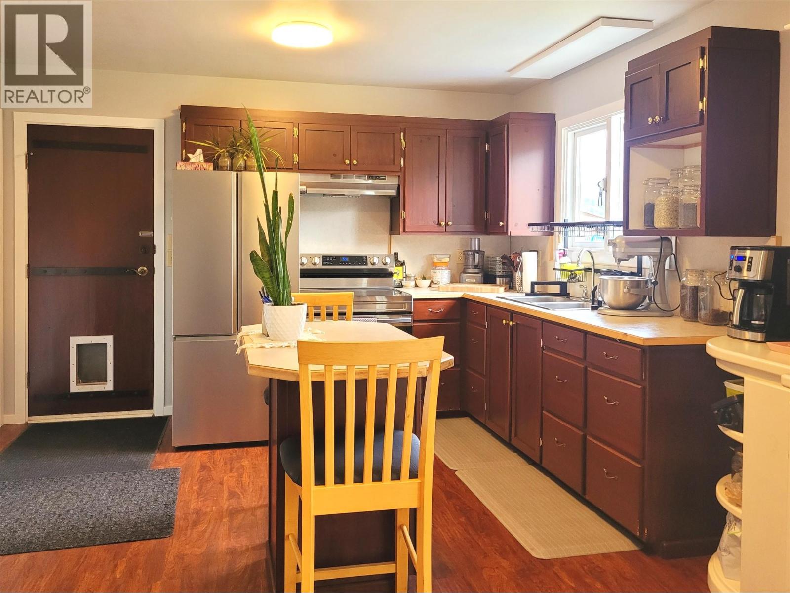  177 24 Highway, Little Fort