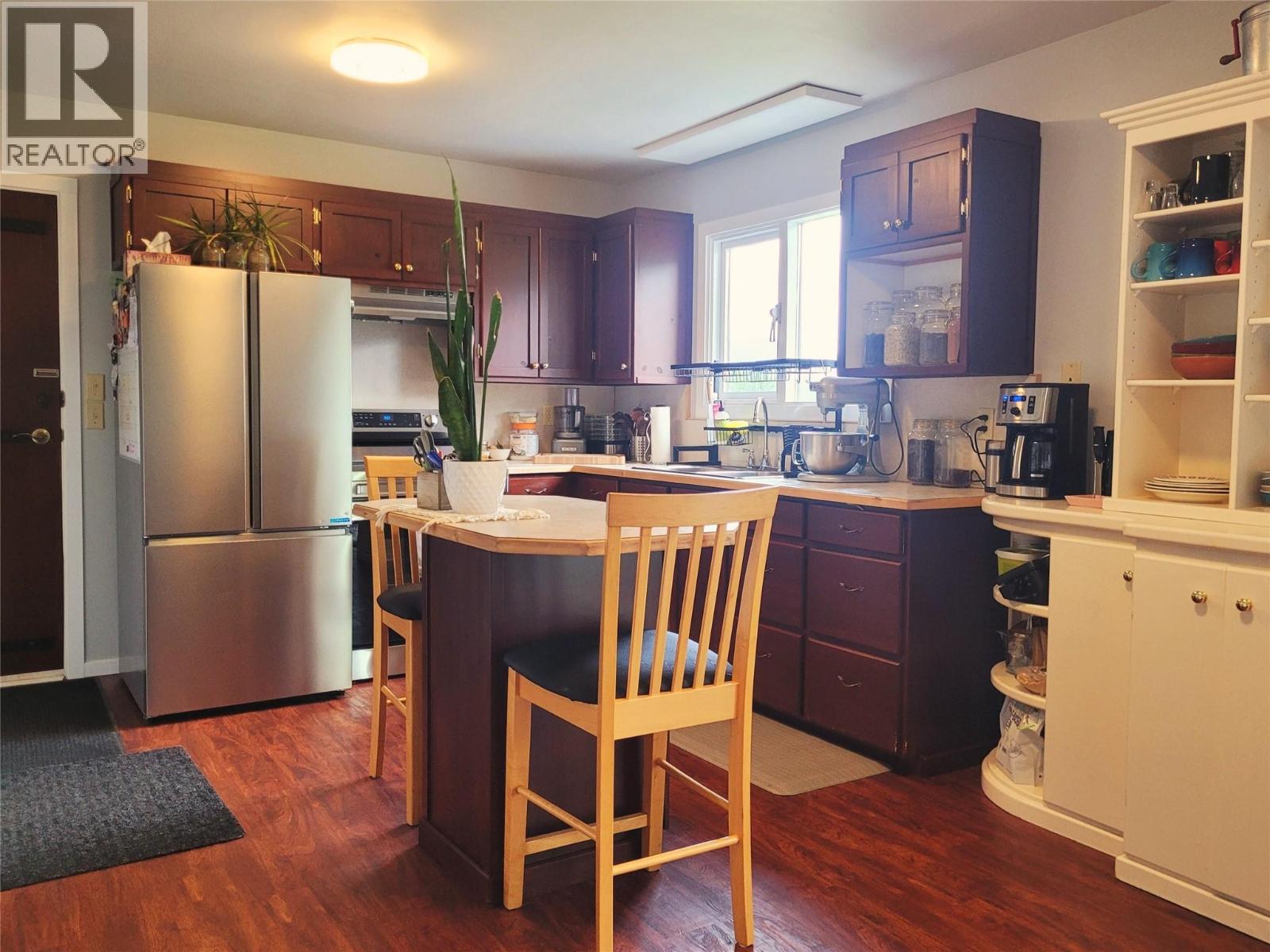  177 24 Highway, Little Fort