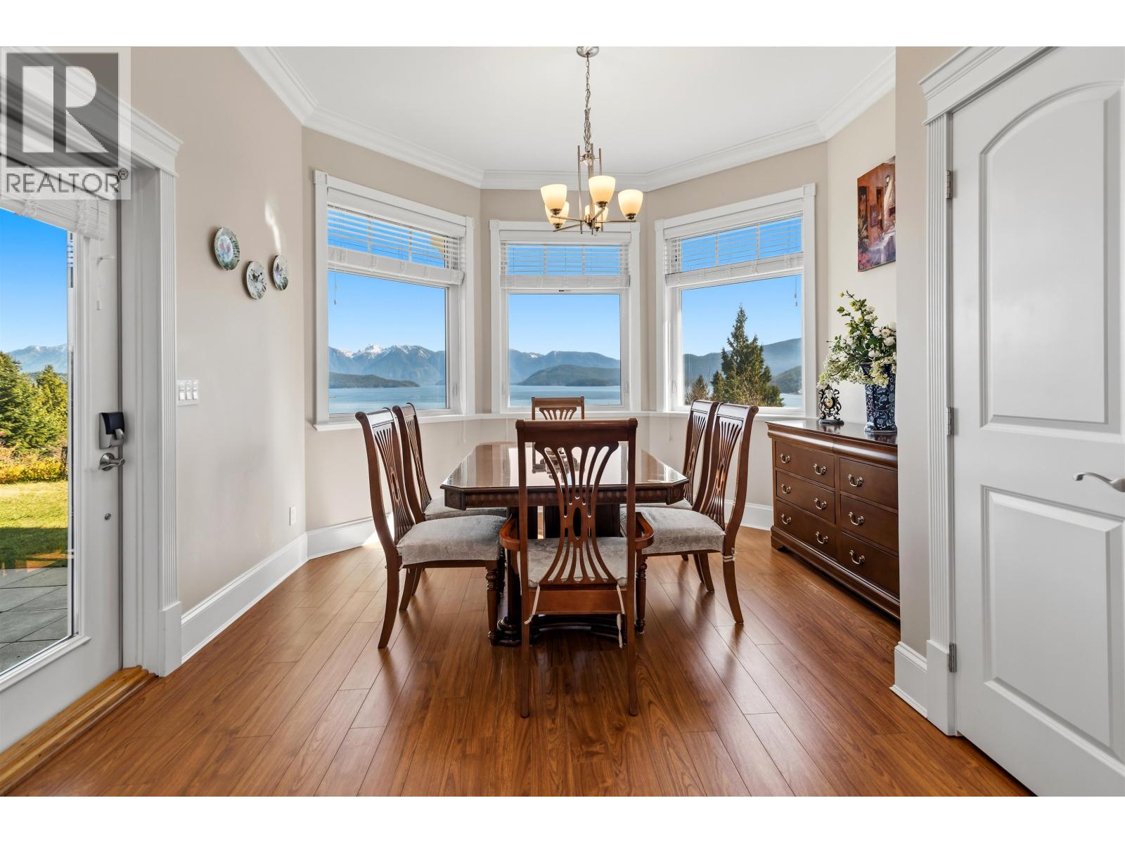 1128 TWIN ISLE DRIVE, Gibsons