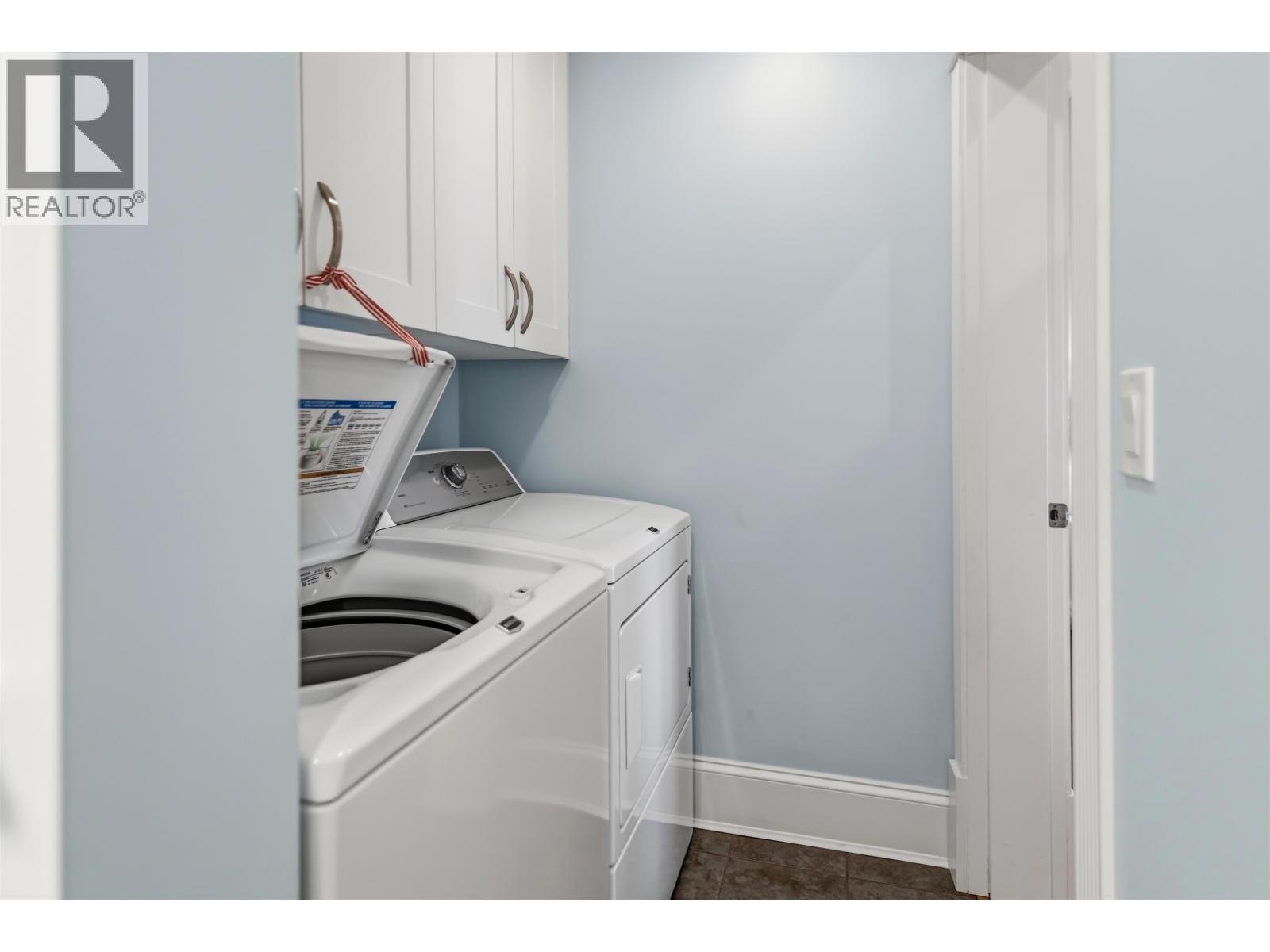 1128 TWIN ISLE DRIVE, Gibsons