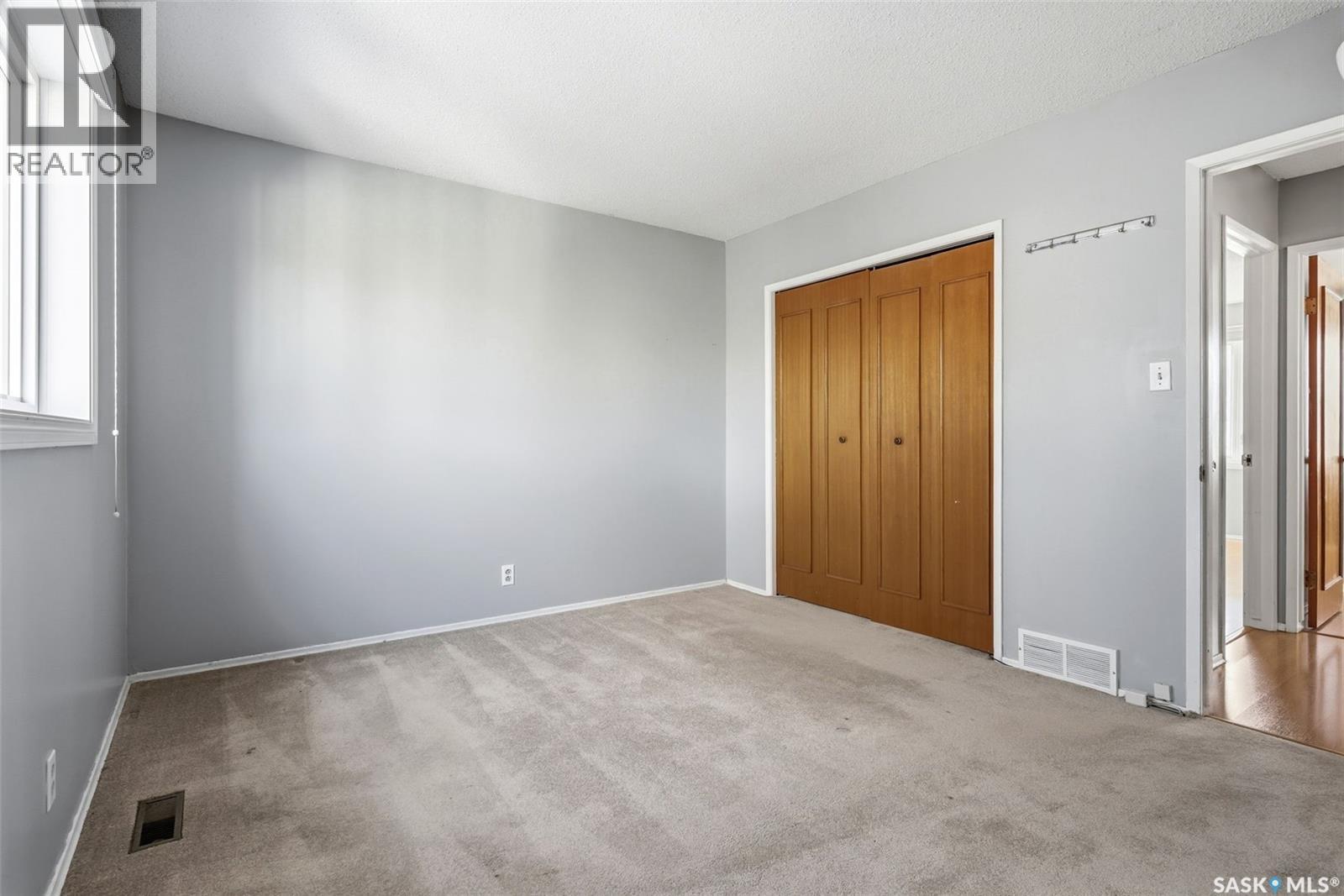 Single Family House for Sale in  Habkirk DRIVE Regina 