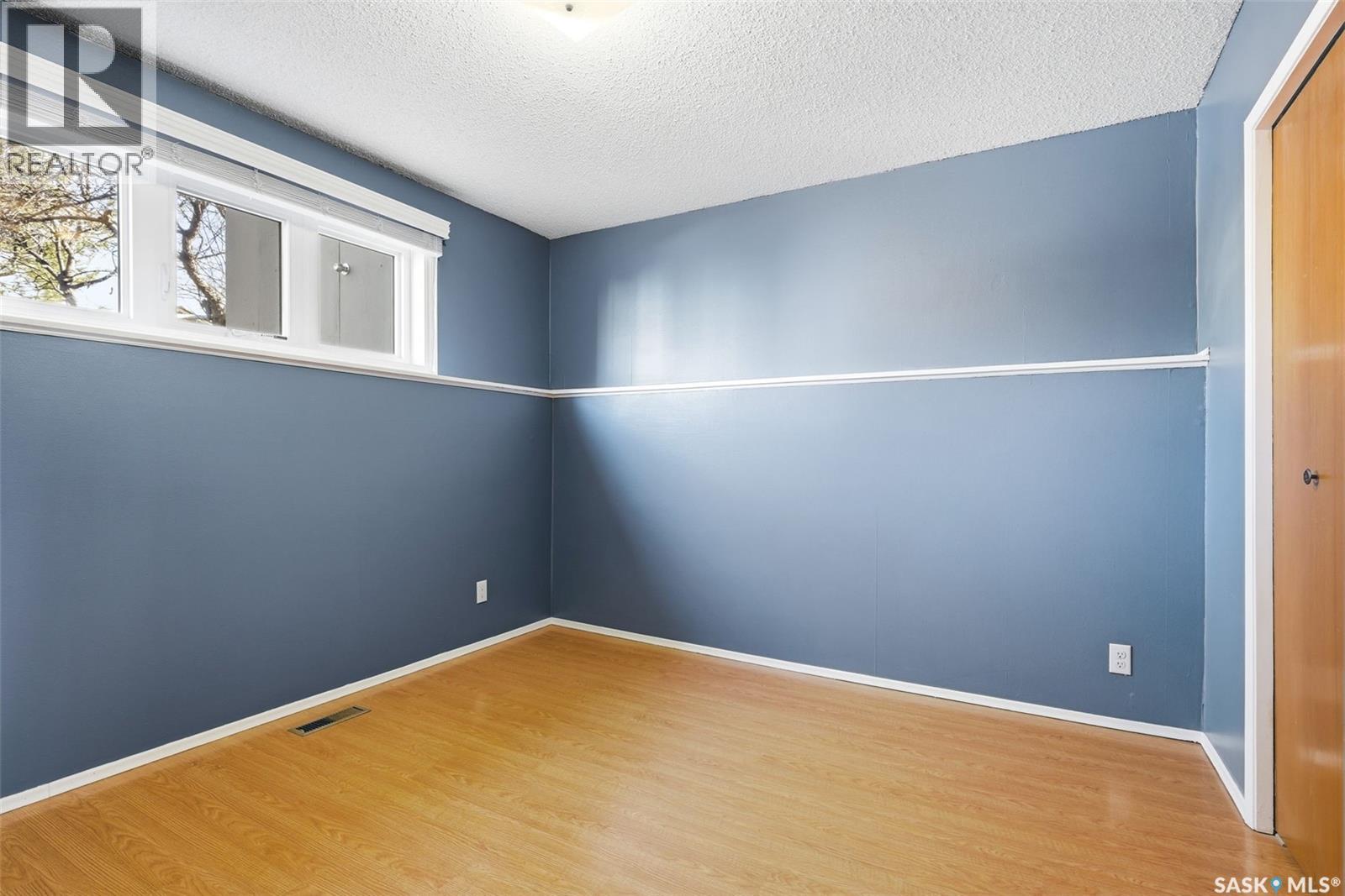 Single Family House for Sale in  Habkirk DRIVE Regina 