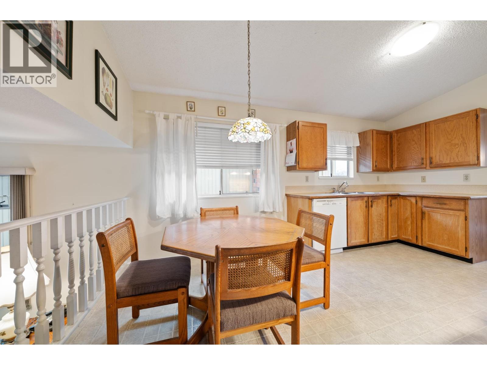 431 GLENBROOK DRIVE, New Westminster