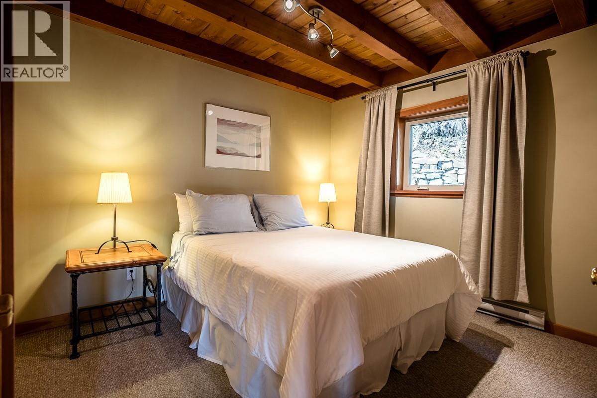 641 West Front Street, Kaslo