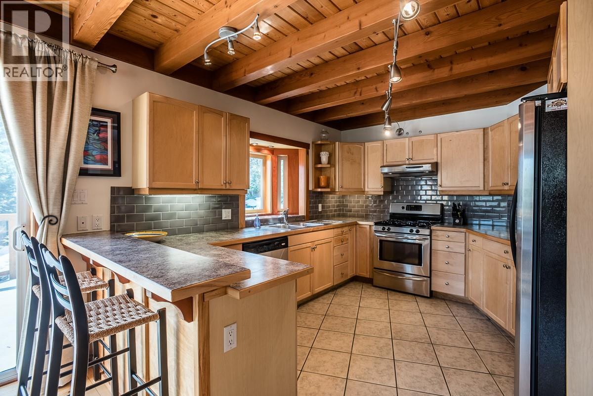 641 West Front Street, Kaslo