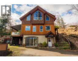 641 West Front Street, Kaslo, BC V0G1M0 Photo 23