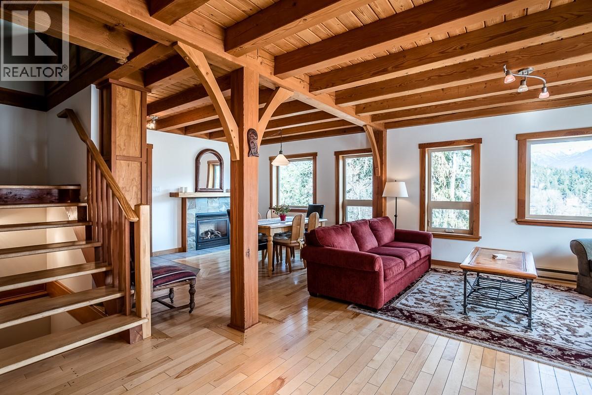 641 West Front Street, Kaslo