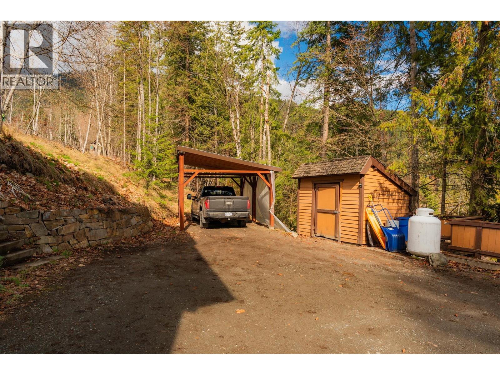 641 West Front Street, Kaslo