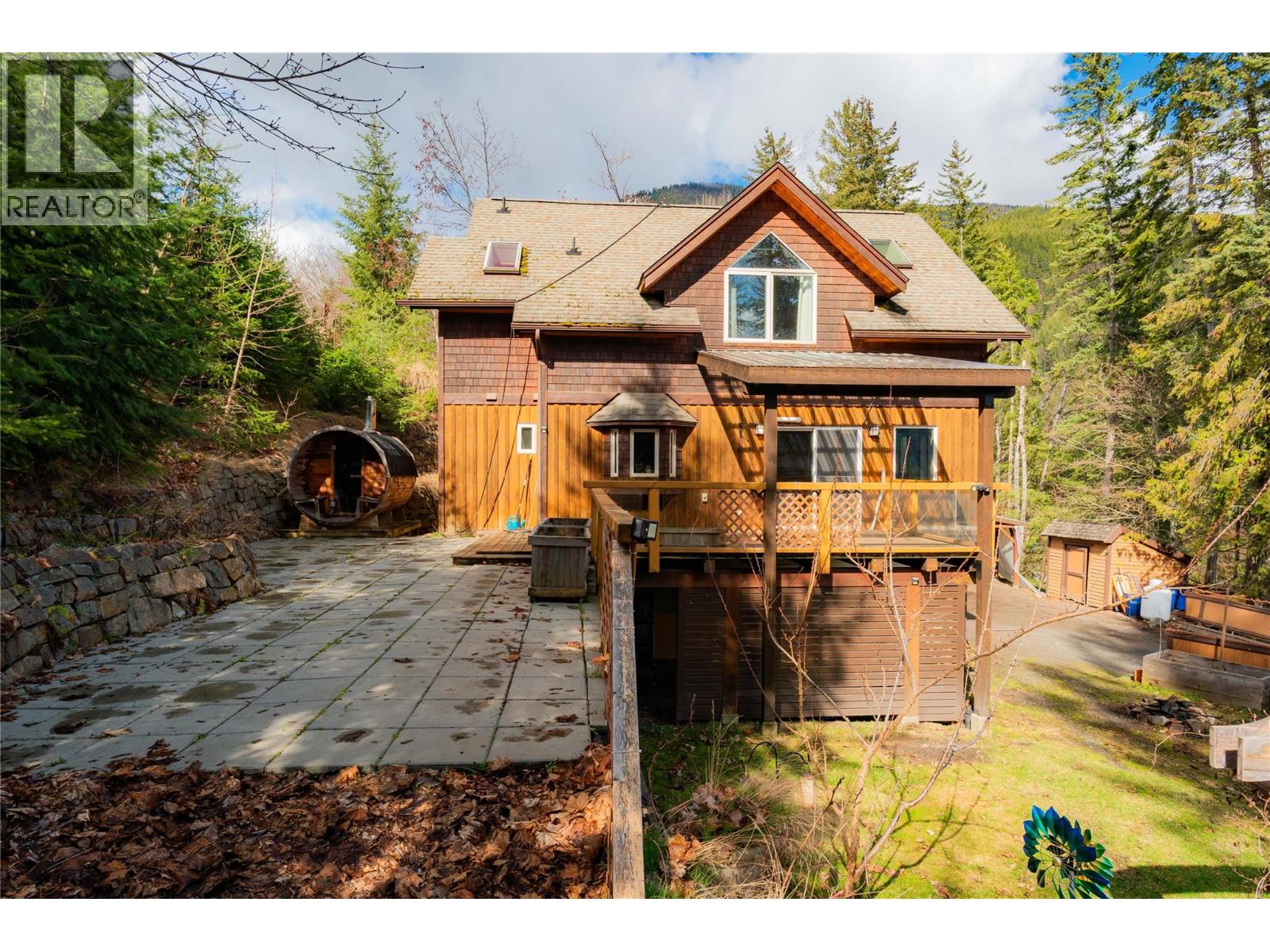 641 West Front Street, Kaslo